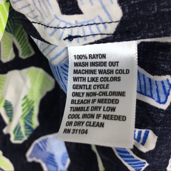 CROWN & IVY Top Blouse Elephants Split V Neck 3/4 Sleeve Navy Size Large NWT - Picture 8 of 10